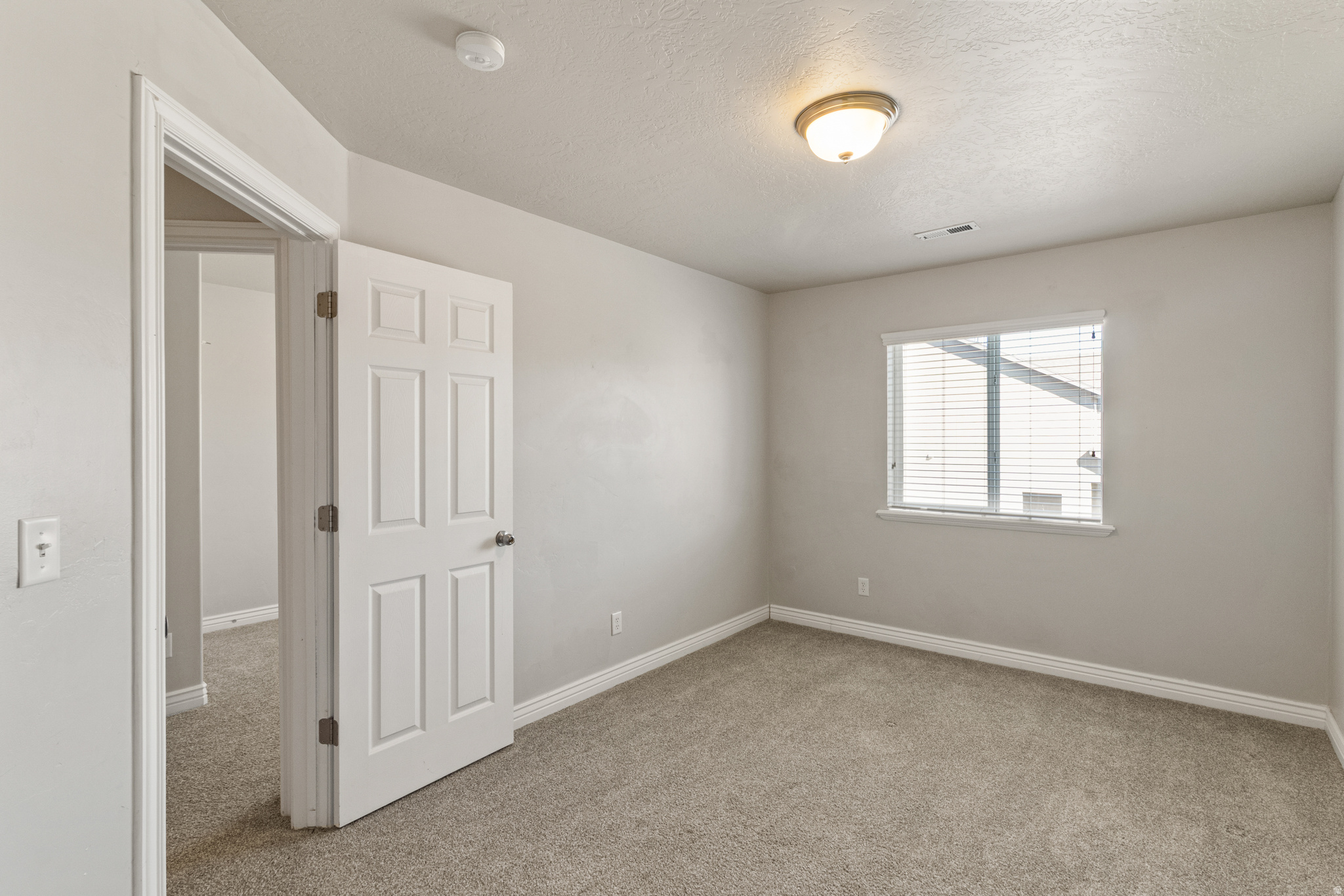 SARATOGA CHASE - Residential