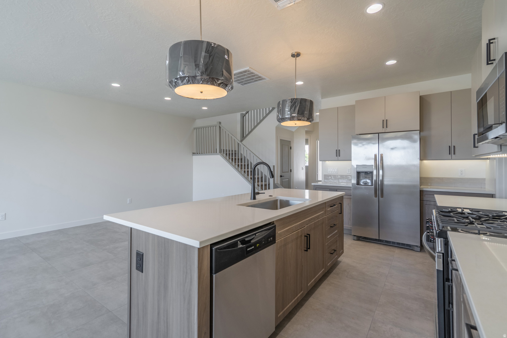 SKY VIEW SUB - Residential