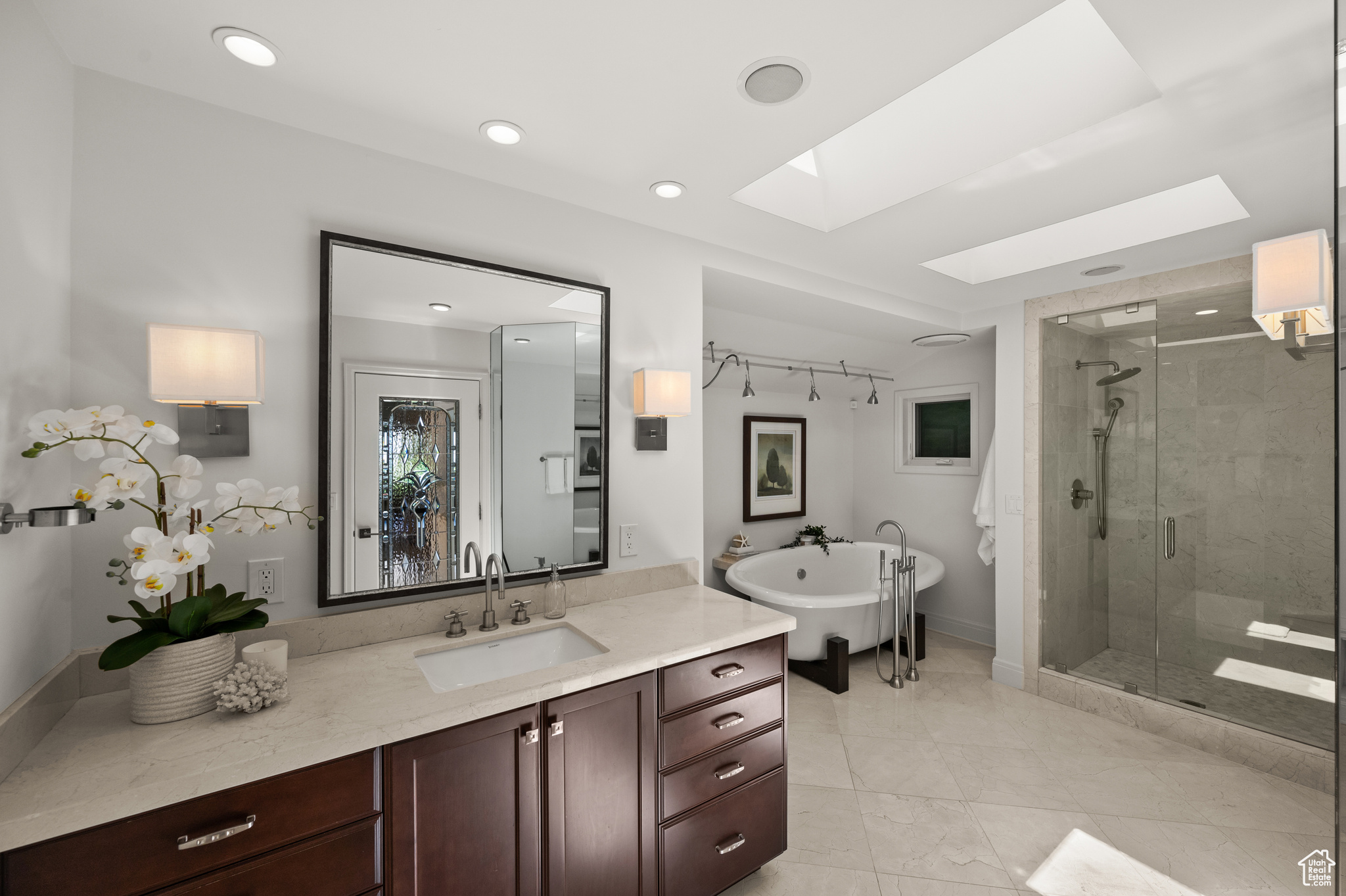 MT OLYMPUS COVE #12 - Residential