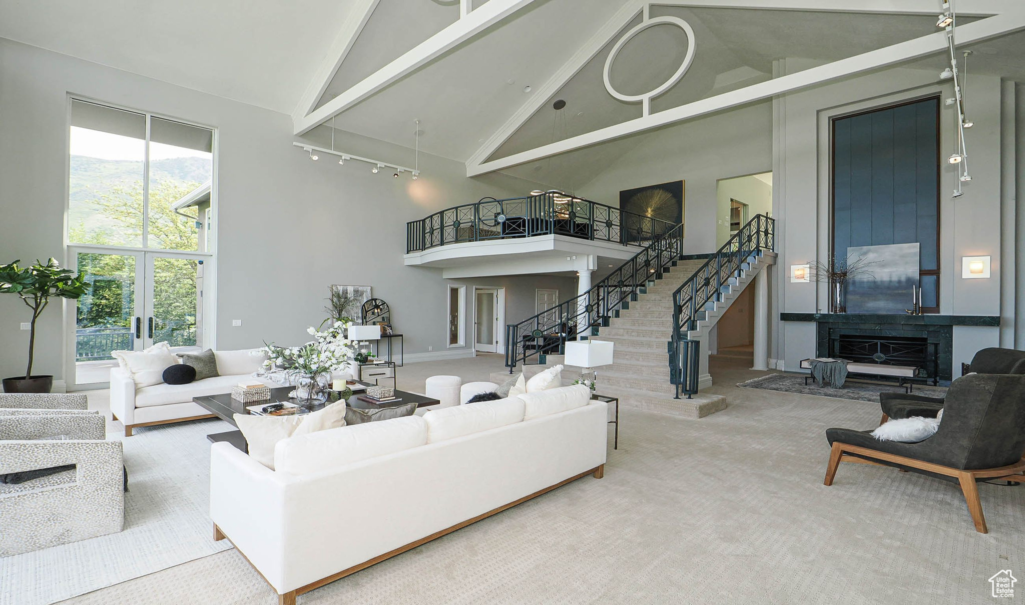 MT OLYMPUS COVE #12 - Residential