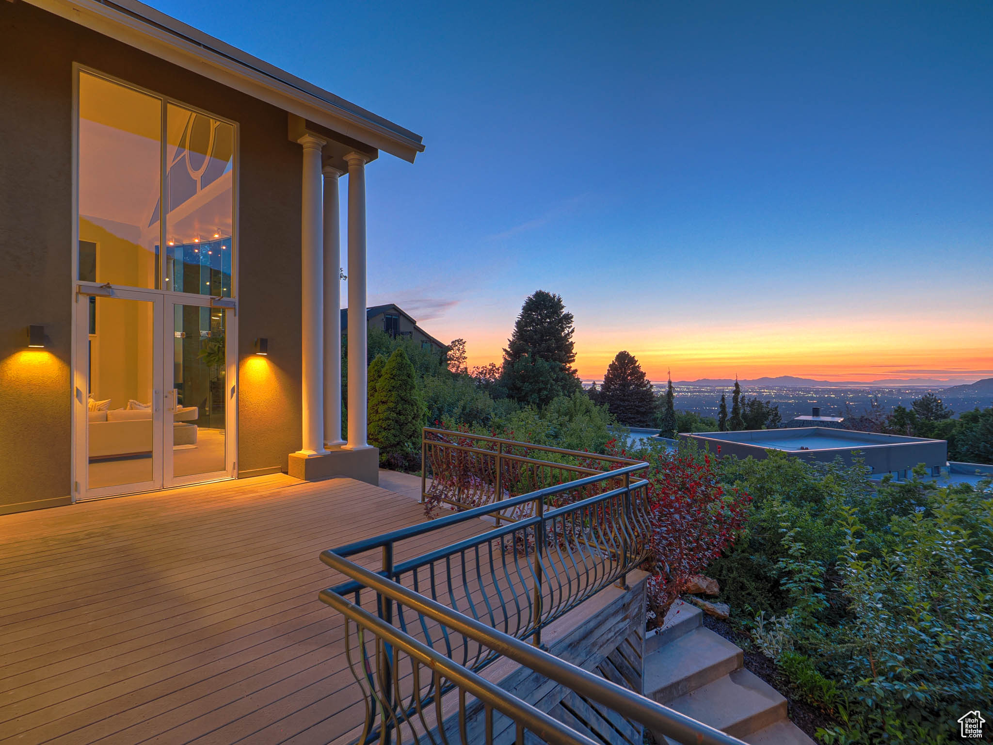 MT OLYMPUS COVE #12 - Residential