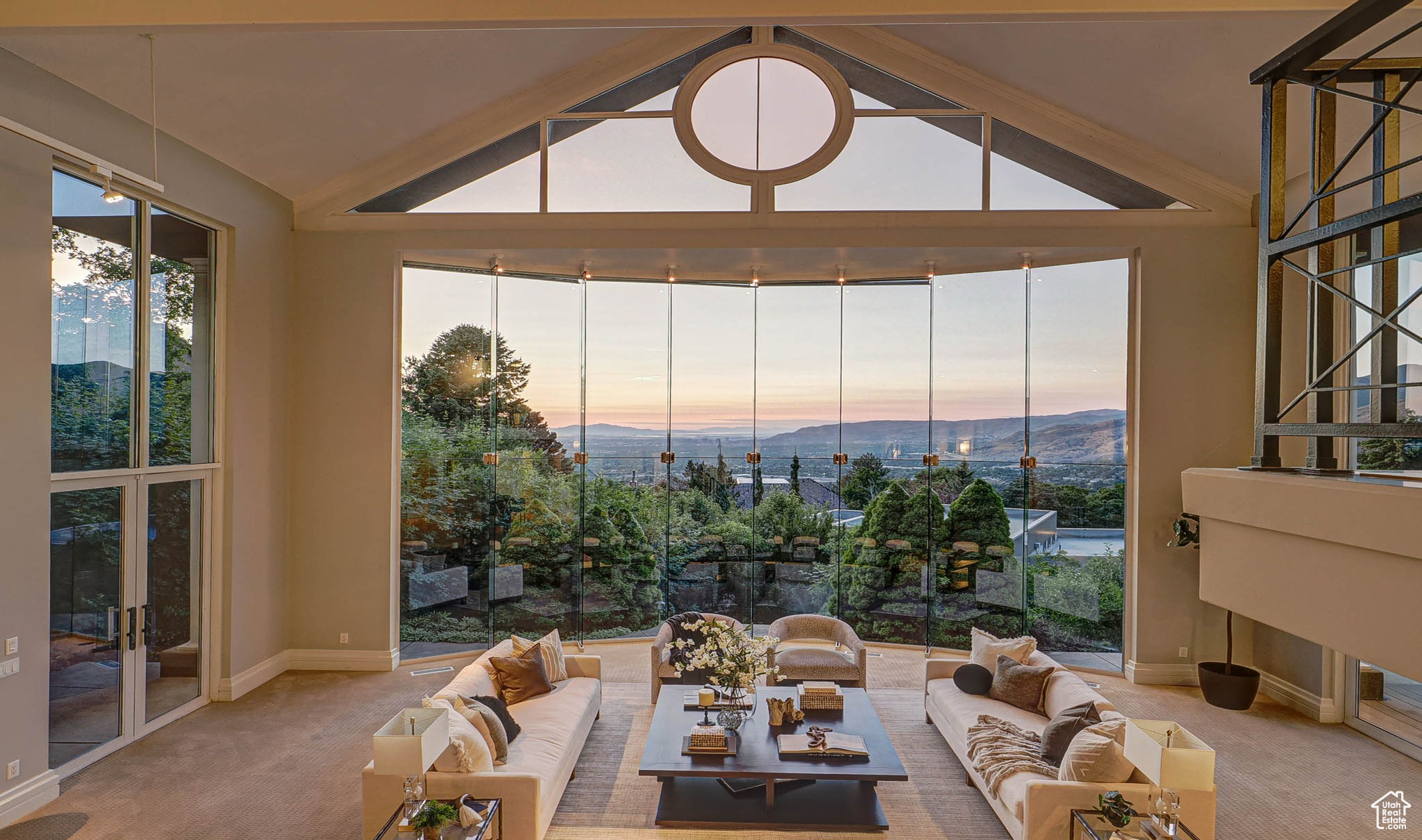 MT OLYMPUS COVE #12 - Residential