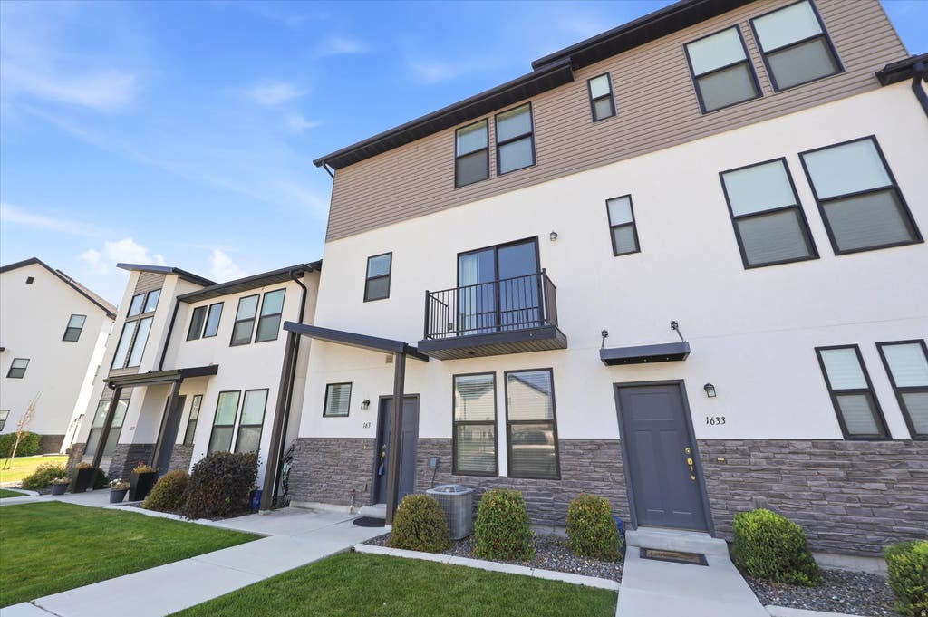 Photo of 1631 N 1350 E, Payson, UT 84651 (MLS # 2176780)
