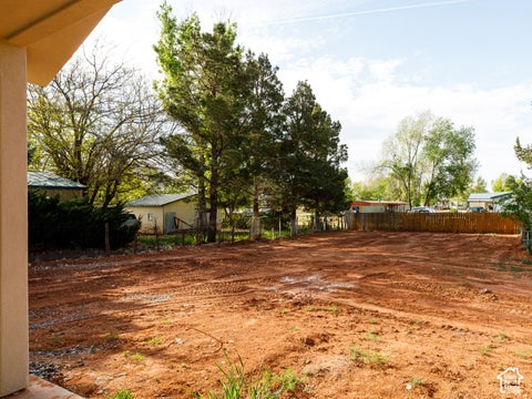 Tiny photo for 573 W CHAMBERLAIN DR, Kanab, UT 84741 (MLS # 2190834)