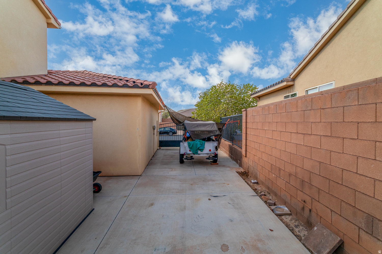 ESTATES AT HIDDEN VALLEY - Residential