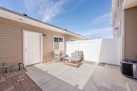 Tiny photo for 1648 N WESTVIEW LN, Salem, UT 84653 (MLS # 2143606)