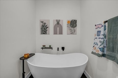 Tiny photo for 2906 N PURPLE SAGE RD, Apple Valley, UT 84737 (MLS # 2126327)