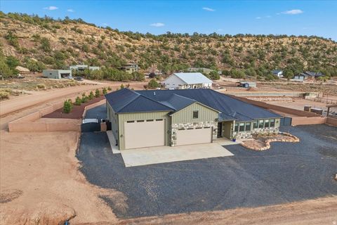 Tiny photo for 2906 N PURPLE SAGE RD, Apple Valley, UT 84737 (MLS # 2126327)
