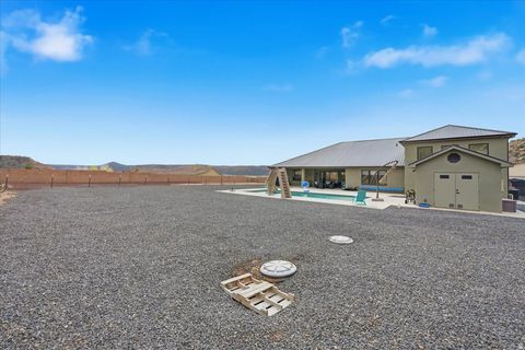 Tiny photo for 2906 N PURPLE SAGE RD, Apple Valley, UT 84737 (MLS # 2126327)