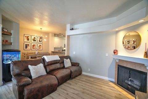 Tiny photo for 5338 S BEACON HILL CIR W #181, Salt Lake City, UT 84123 (MLS # 2140194)