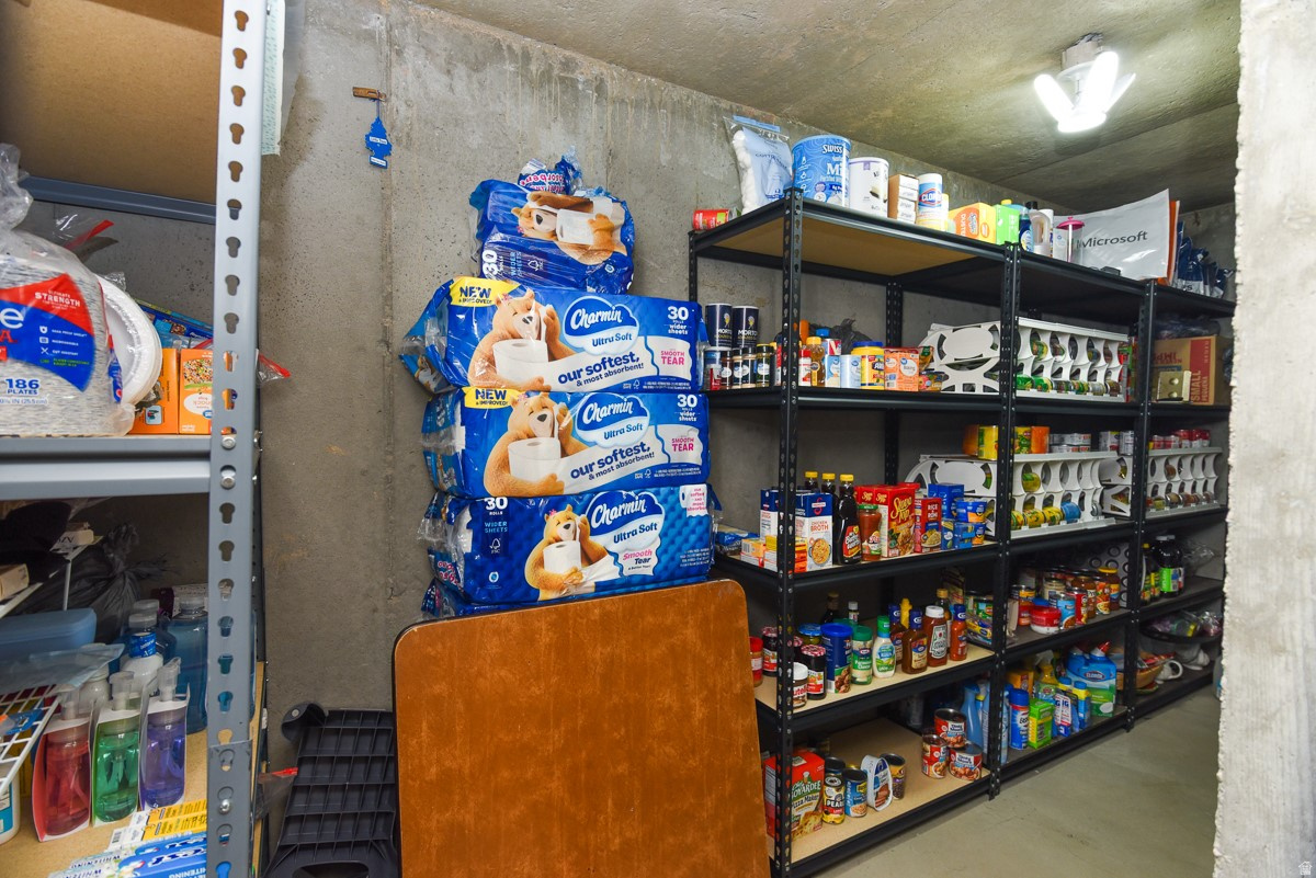 LITTLE RENO ESTATES - Residential