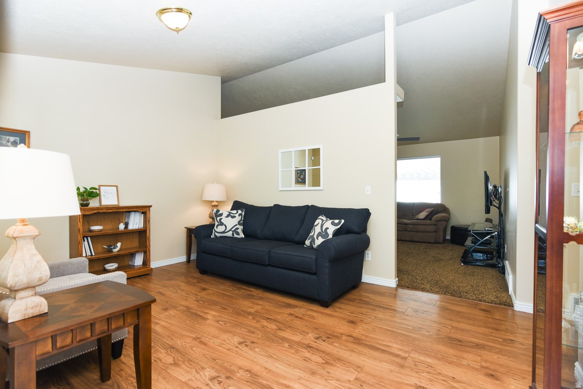 LITTLE RENO ESTATES - Residential