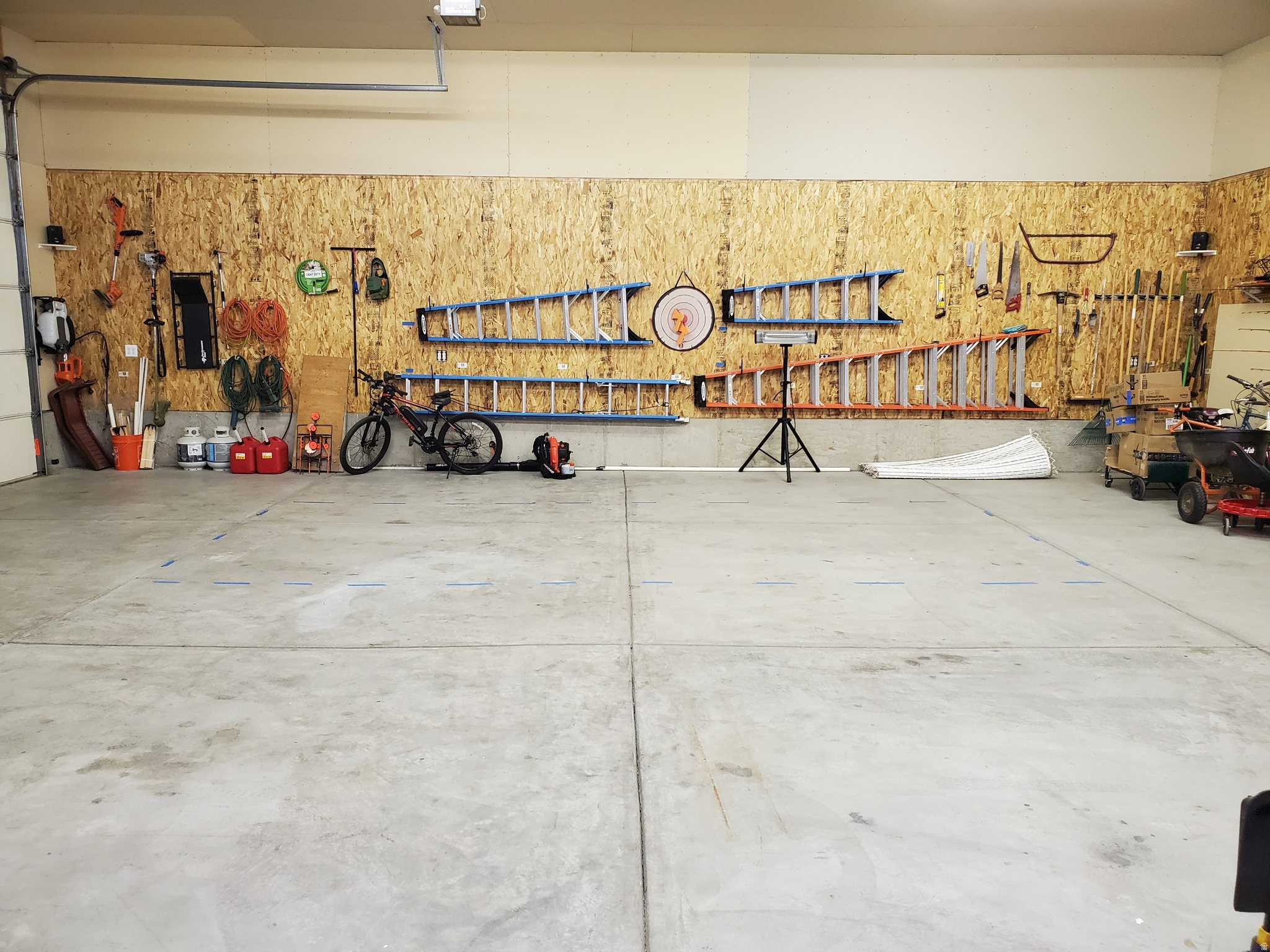 LITTLE RENO ESTATES - Residential