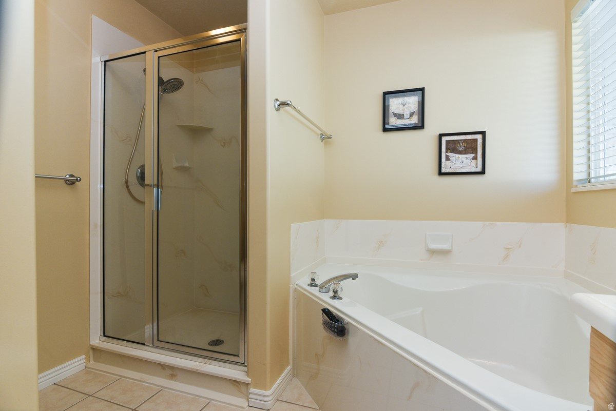 LITTLE RENO ESTATES - Residential