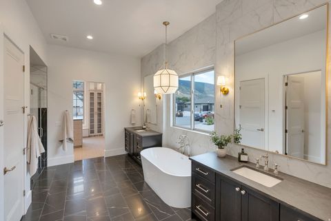 Tiny photo for 646 W HIDDEN FARM DR, Farmington, UT 84025 (MLS # 2170067)