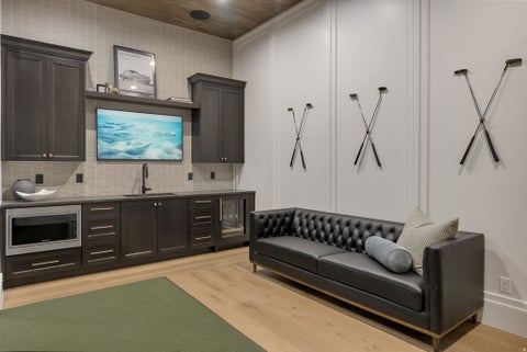 Tiny photo for 646 W HIDDEN FARM DR, Farmington, UT 84025 (MLS # 2170067)