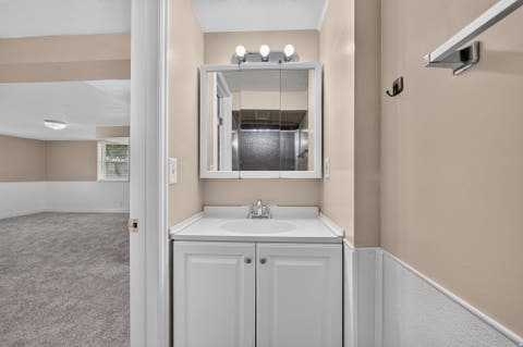 Tiny photo for 3916 S 2700 E, Salt Lake City, UT 84124 (MLS # 2172213)