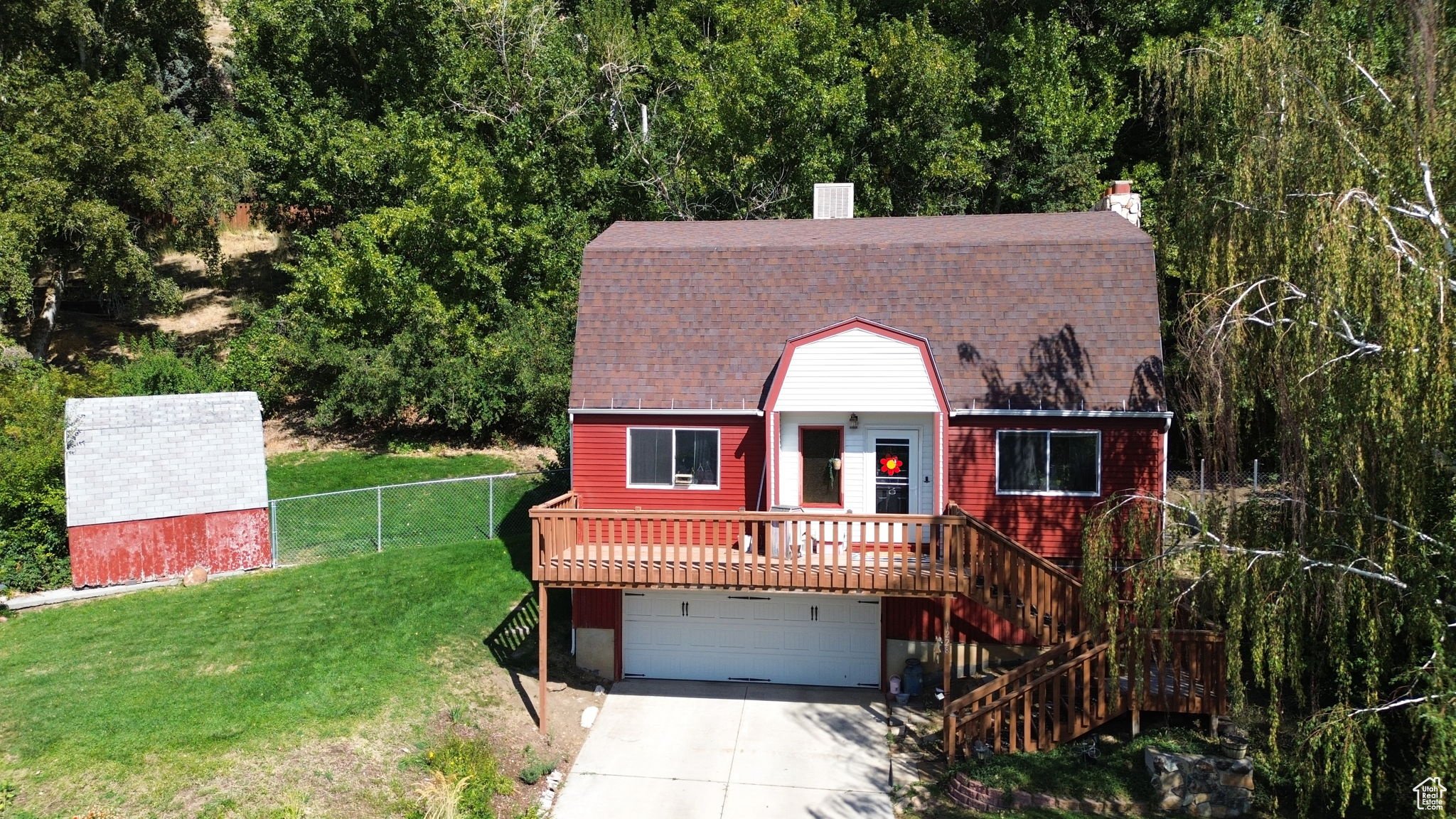 1228 SHERI CIR