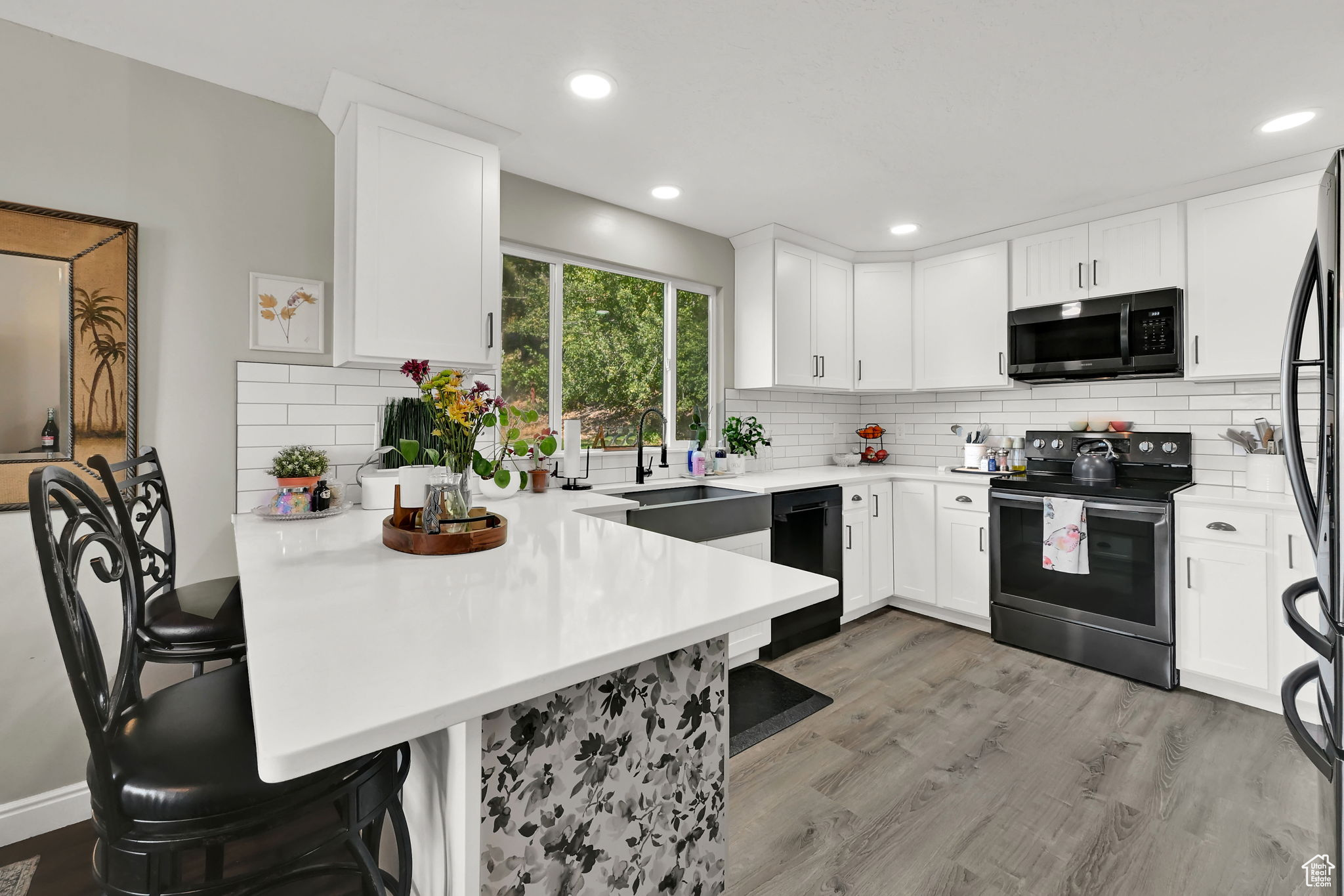 FOREST HILLS - Residential