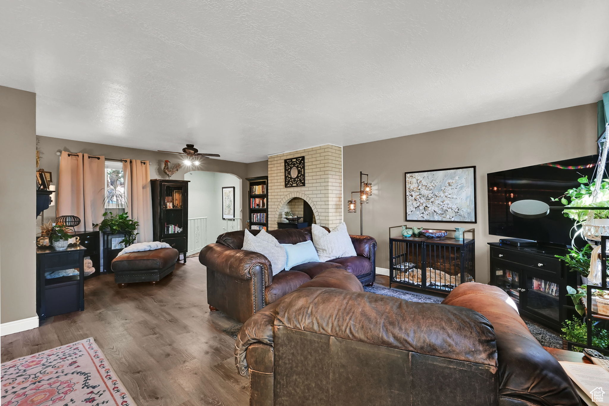 FOREST HILLS - Residential