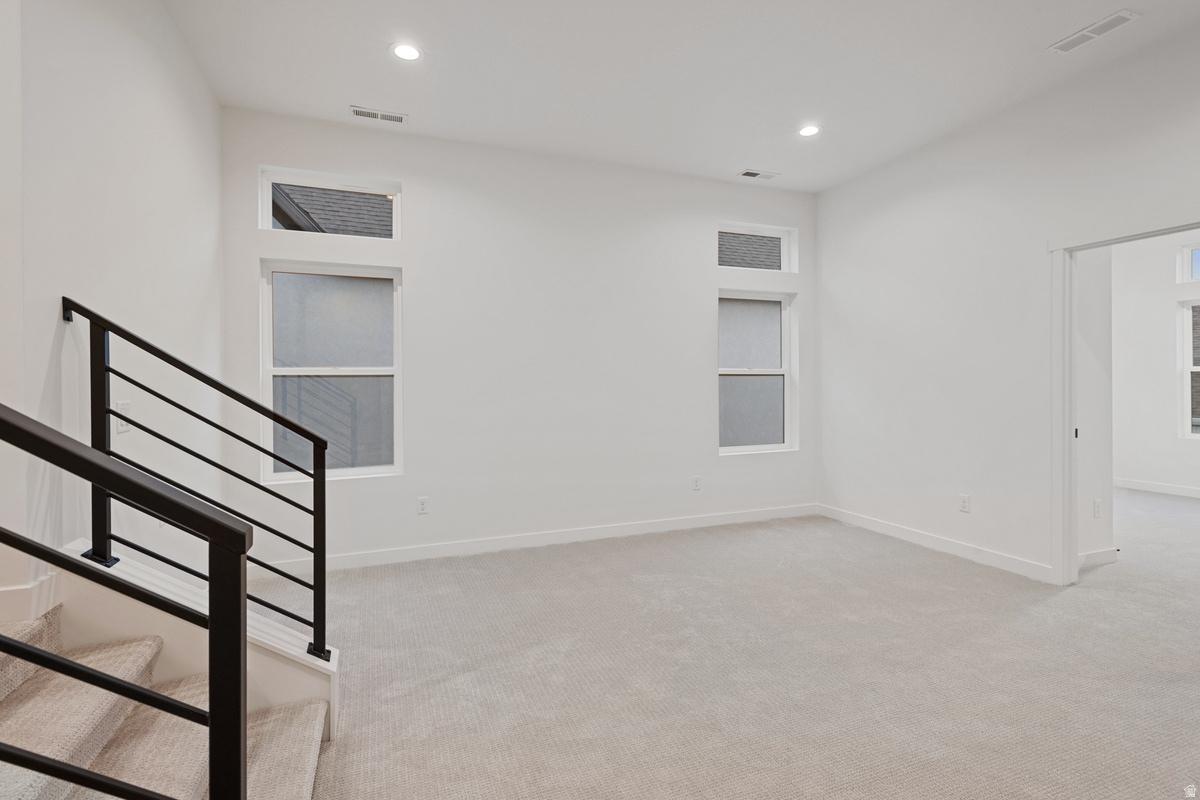 DAYBREAK - Residential