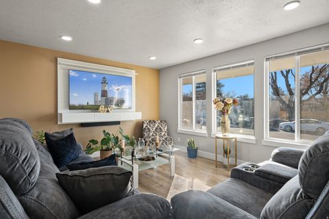 Tiny photo for 652 W GARDENIA DR, Midvale, UT 84047 (MLS # 2134267)