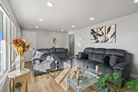 Tiny photo for 652 W GARDENIA DR, Midvale, UT 84047 (MLS # 2134267)