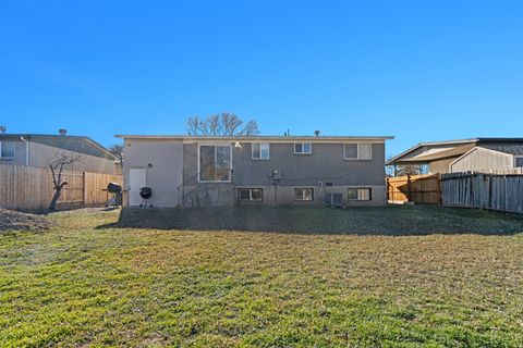 Tiny photo for 652 W GARDENIA DR, Midvale, UT 84047 (MLS # 2134267)