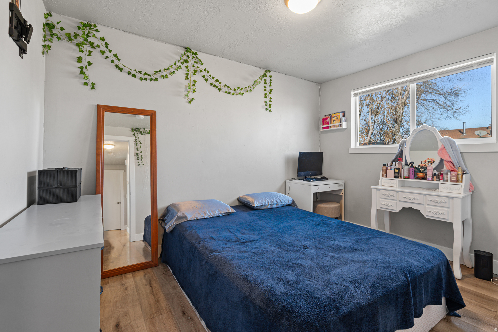 MEADOWS - Residential