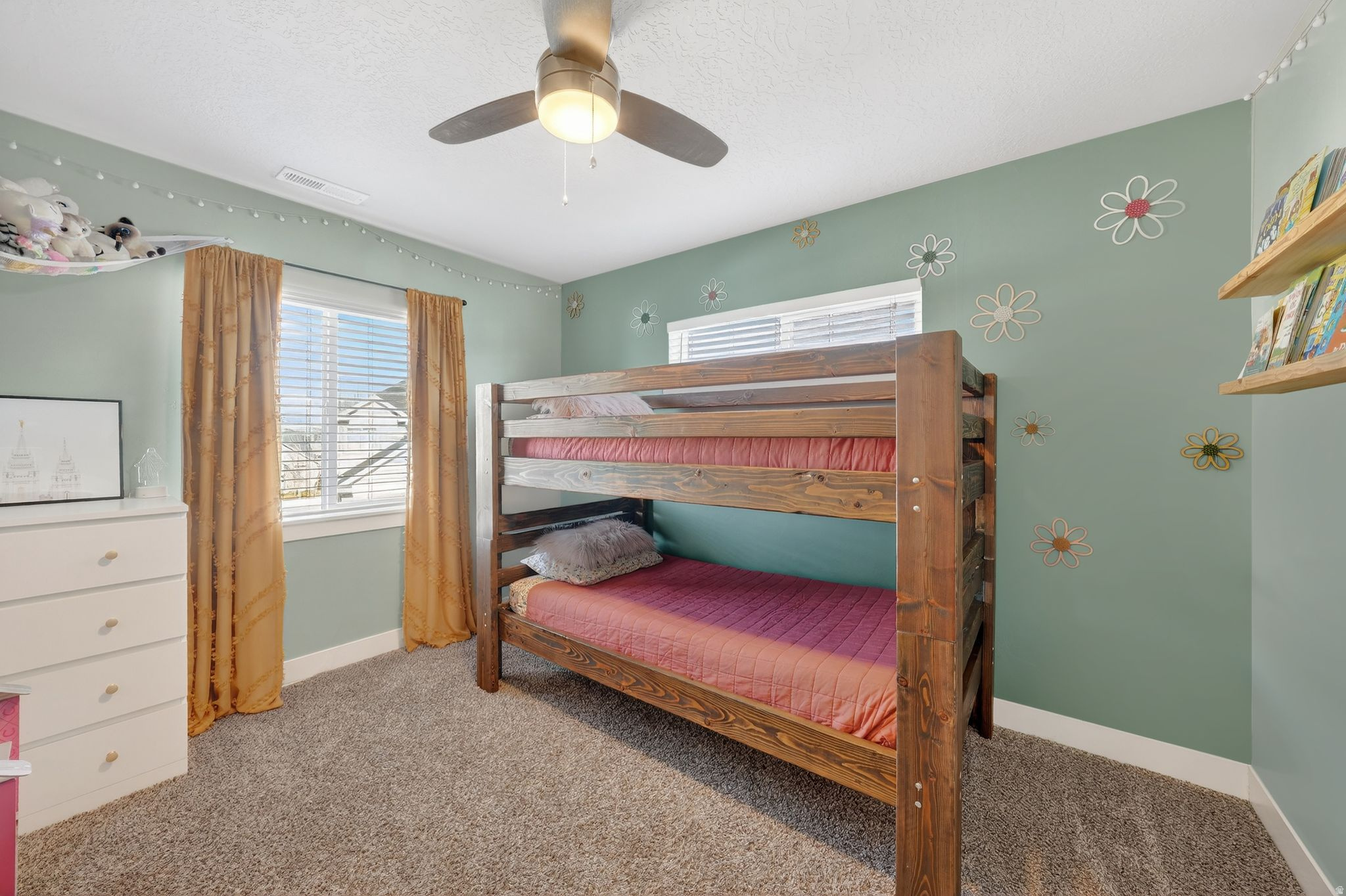 VALENTINE ESTATES - Residential