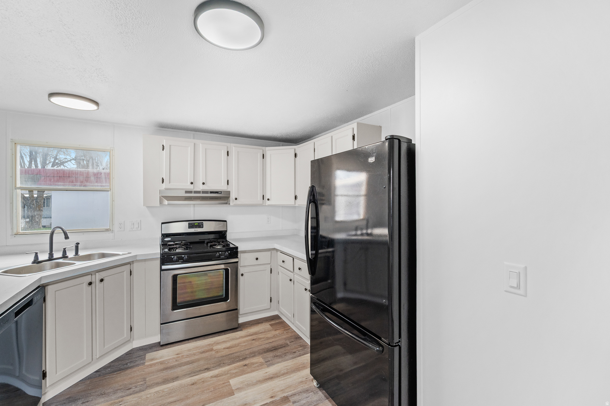 RIVERDALE MANUFACTURED HOME COMMUNITY - Residential