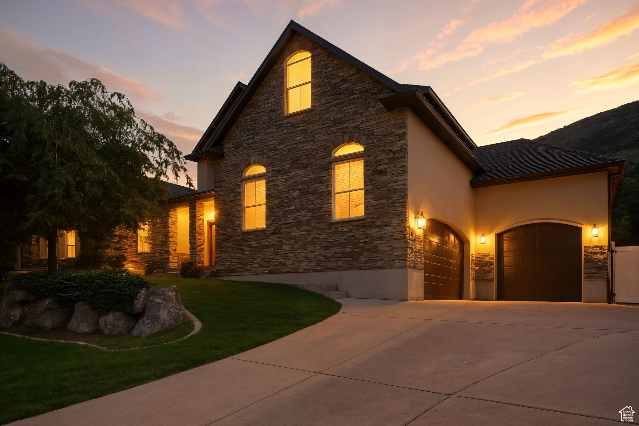 ROSE CREST - Residential