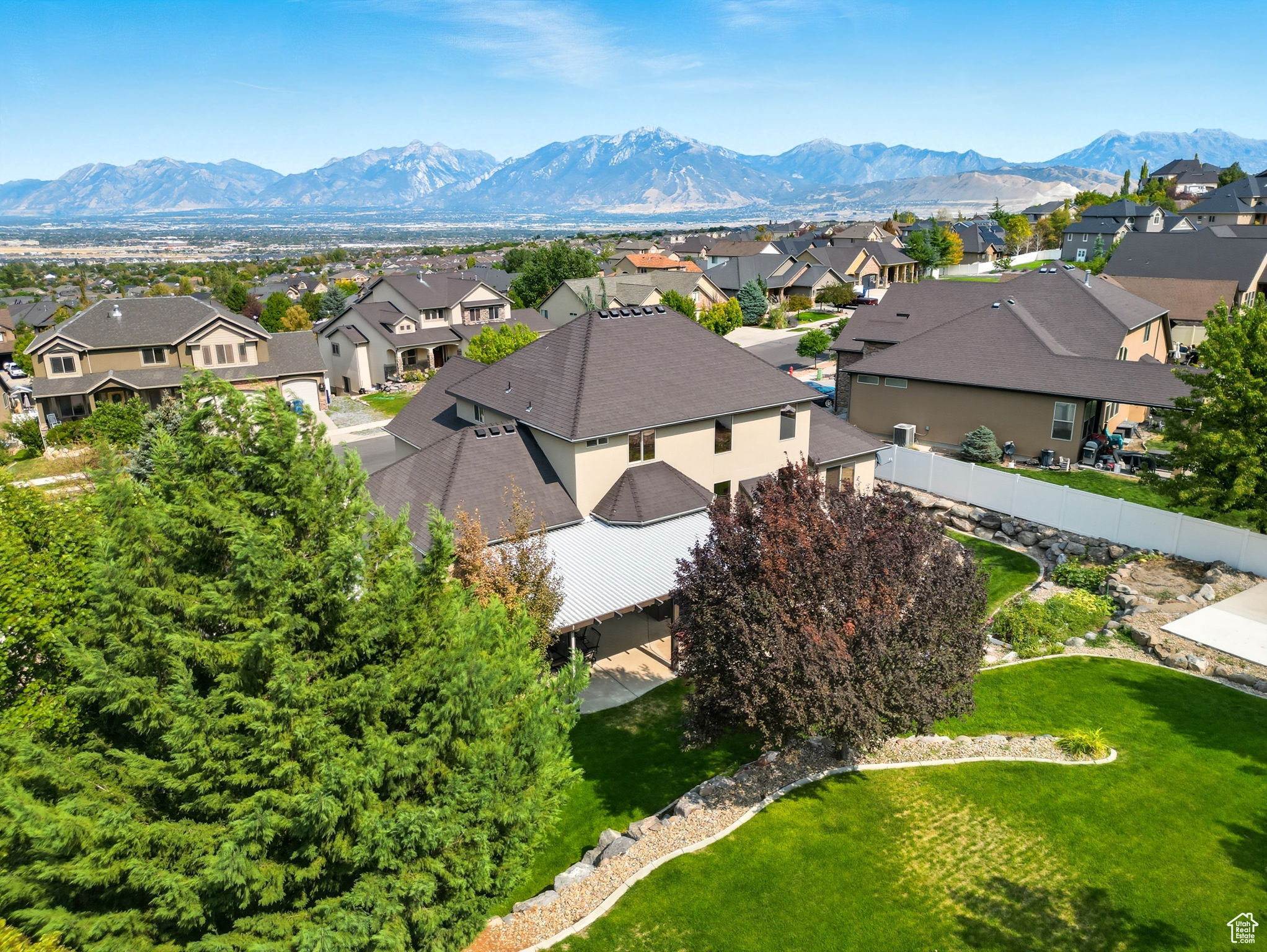 ROSE CREST - Residential