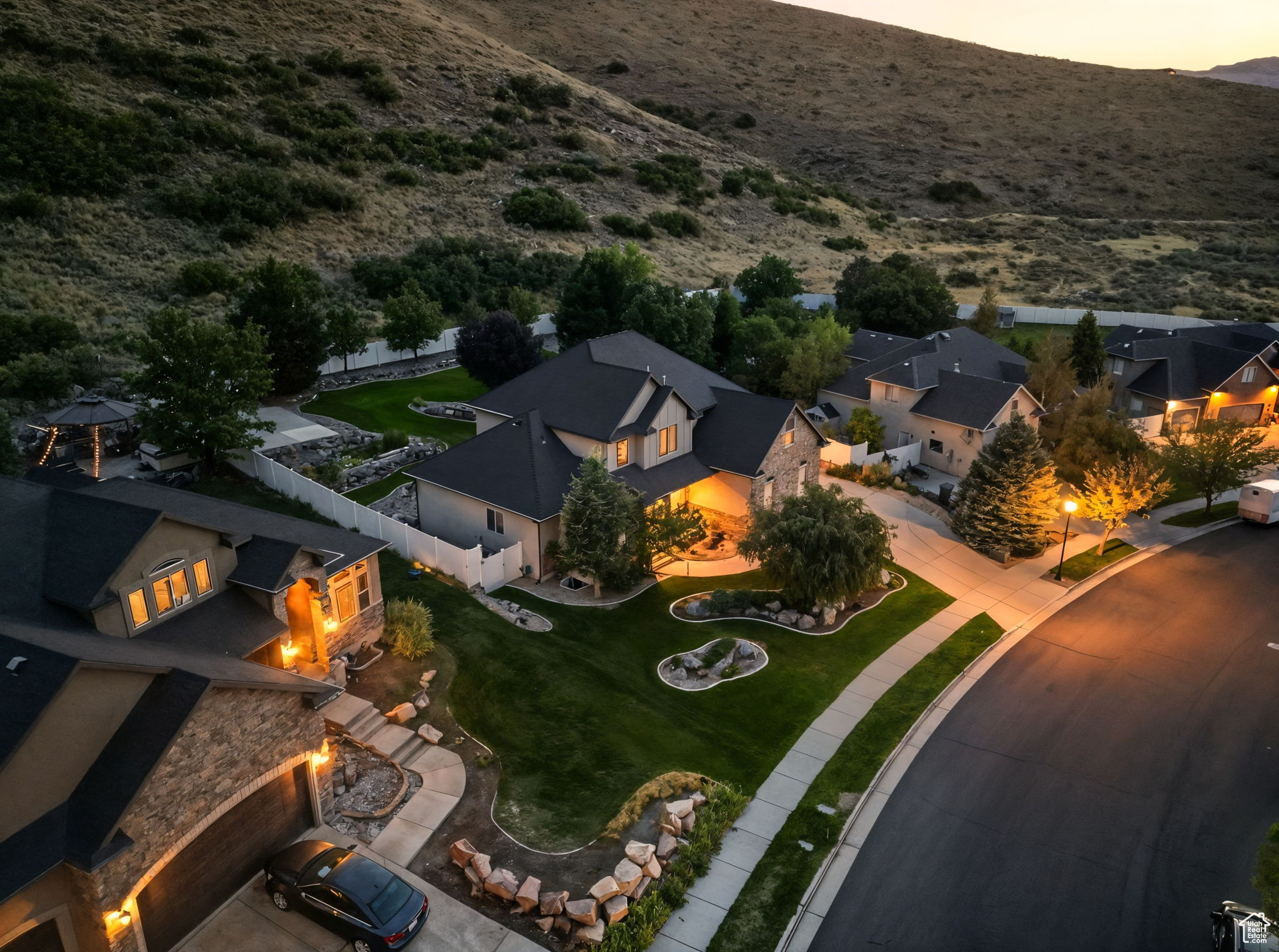 ROSE CREST - Residential