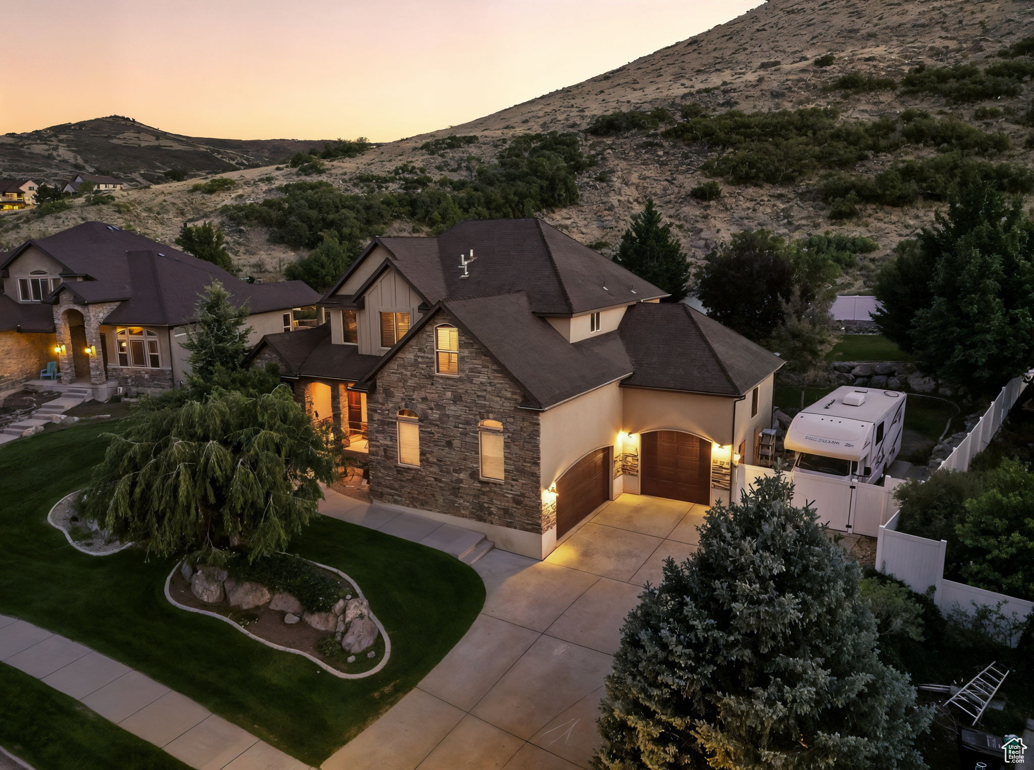 ROSE CREST - Residential