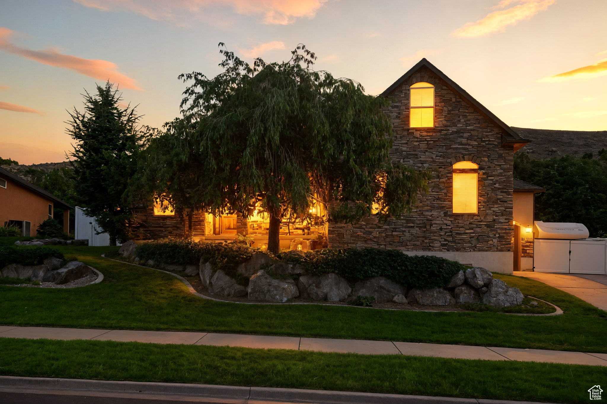 ROSE CREST - Residential