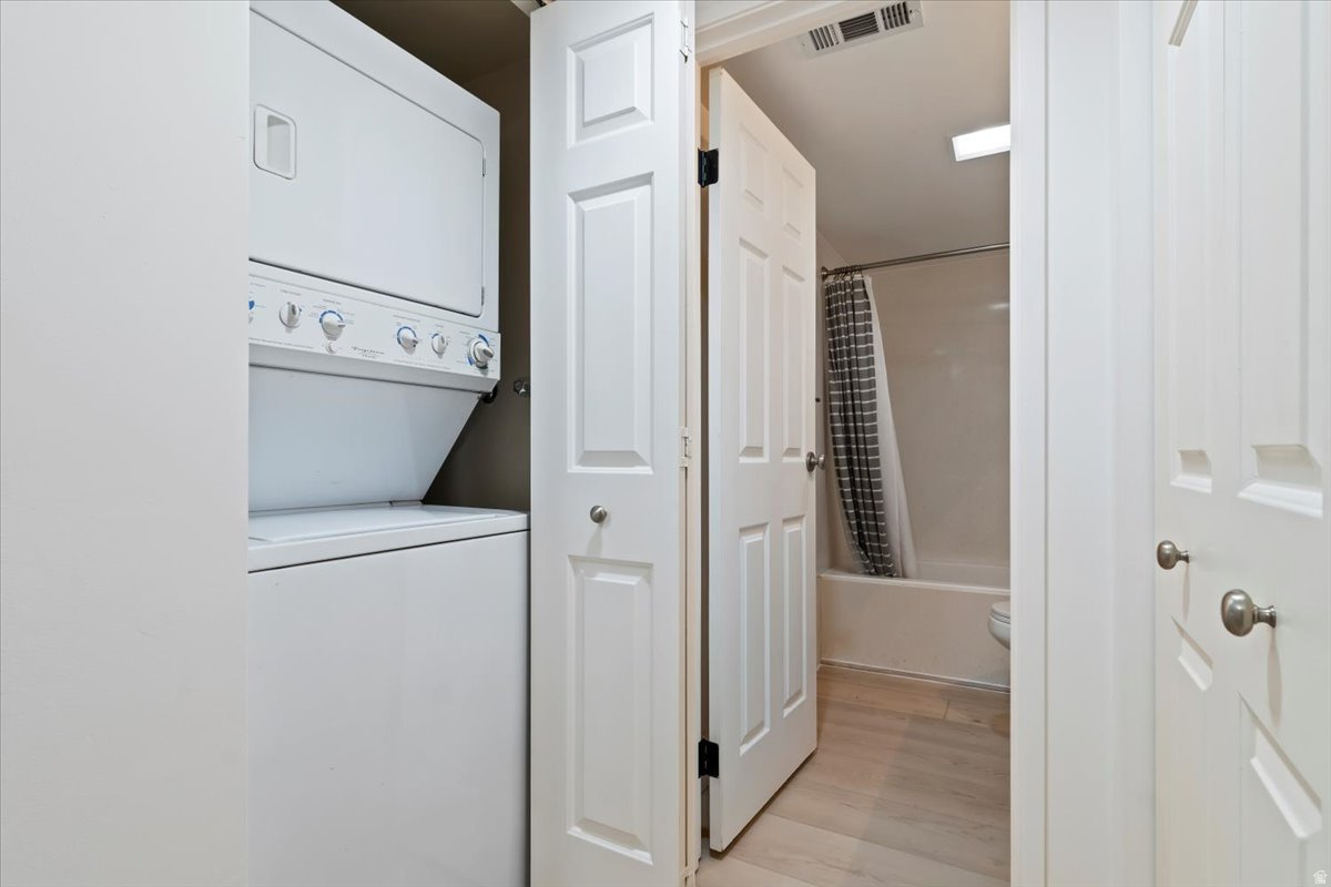 ARLINGTON PLACE - Residential