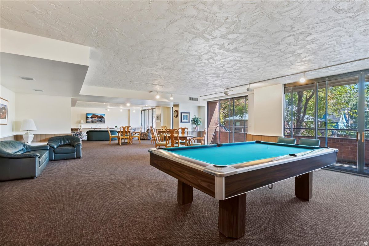 ARLINGTON PLACE - Residential