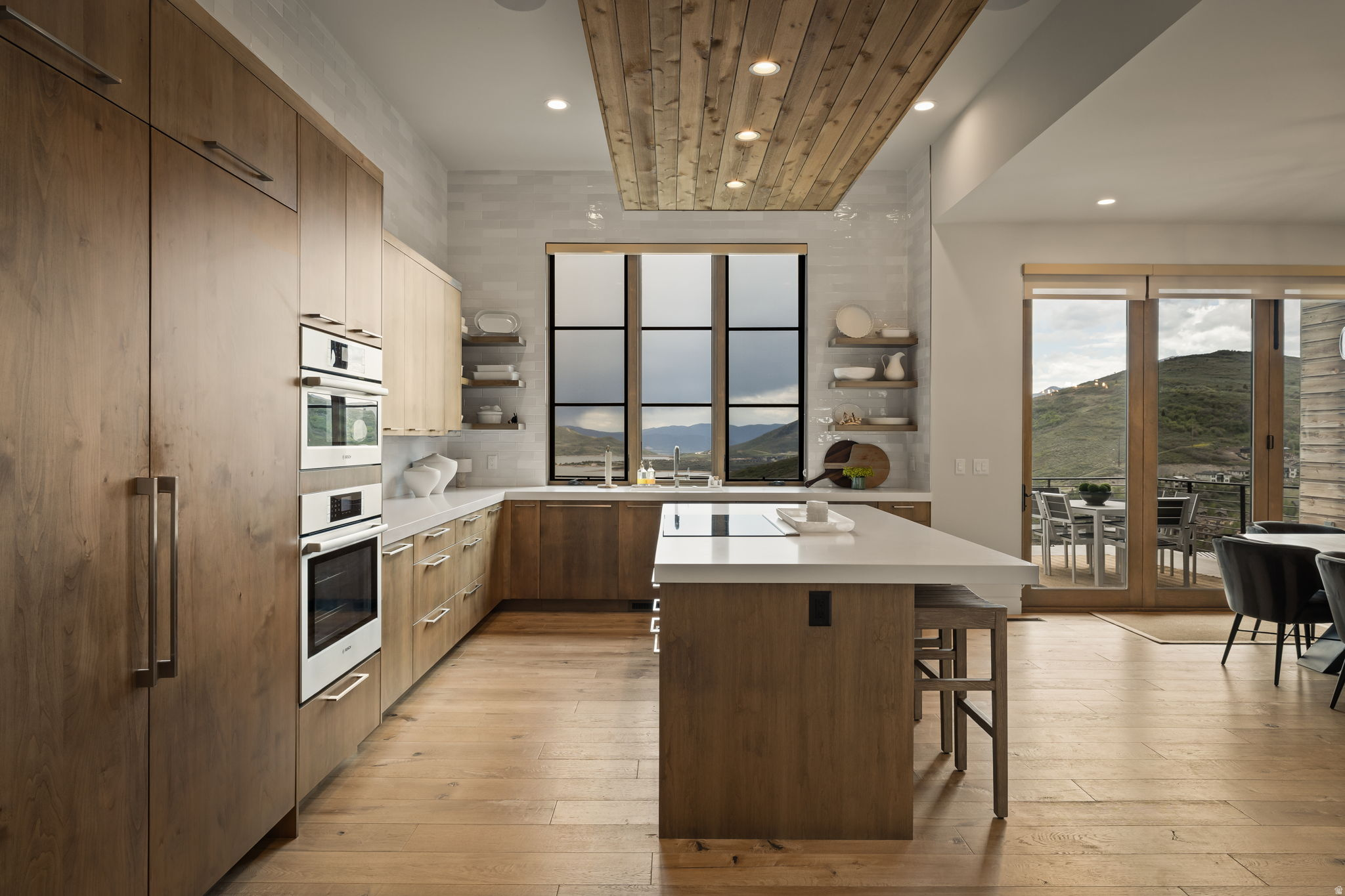 DEER VISTA - Residential