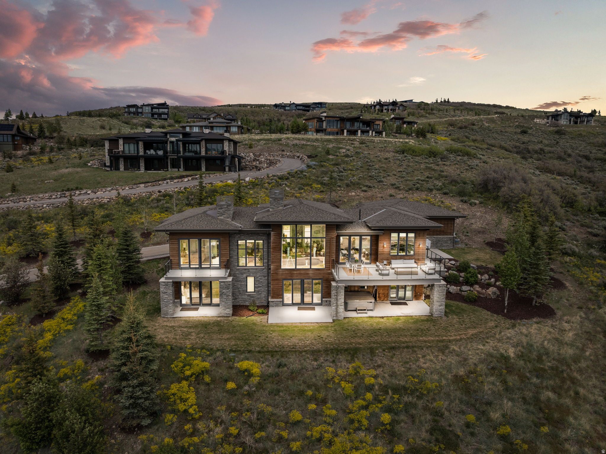 DEER VISTA - Residential