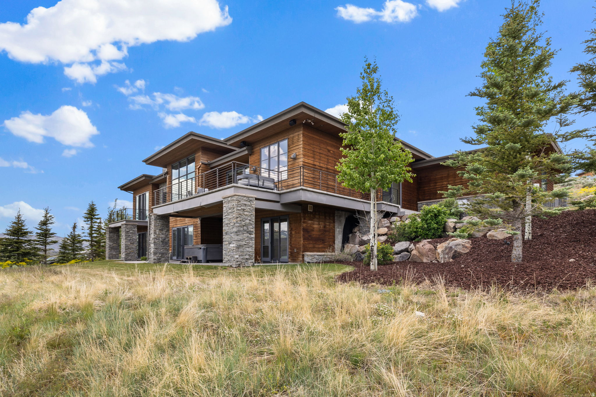 DEER VISTA - Residential