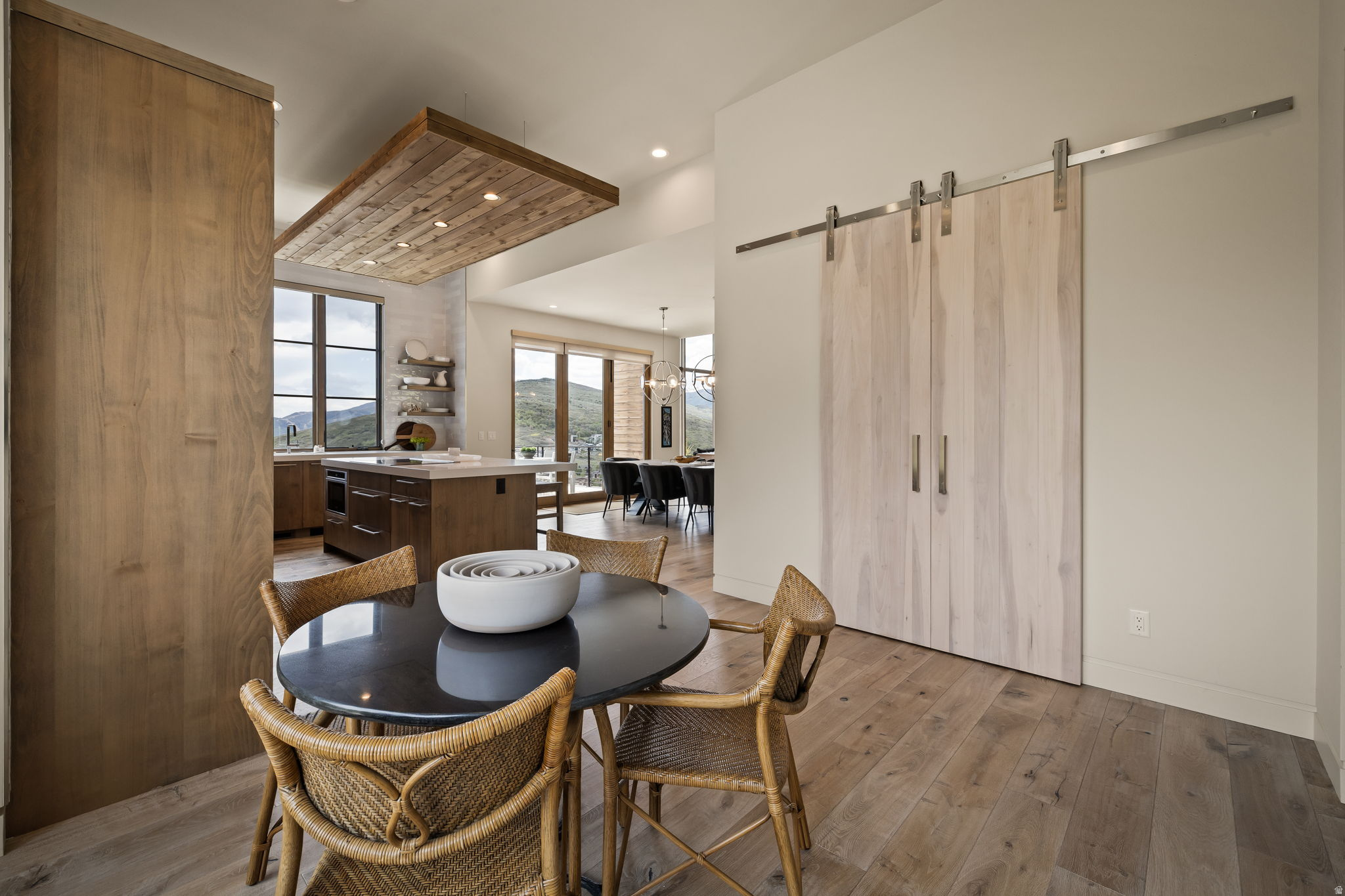 DEER VISTA - Residential