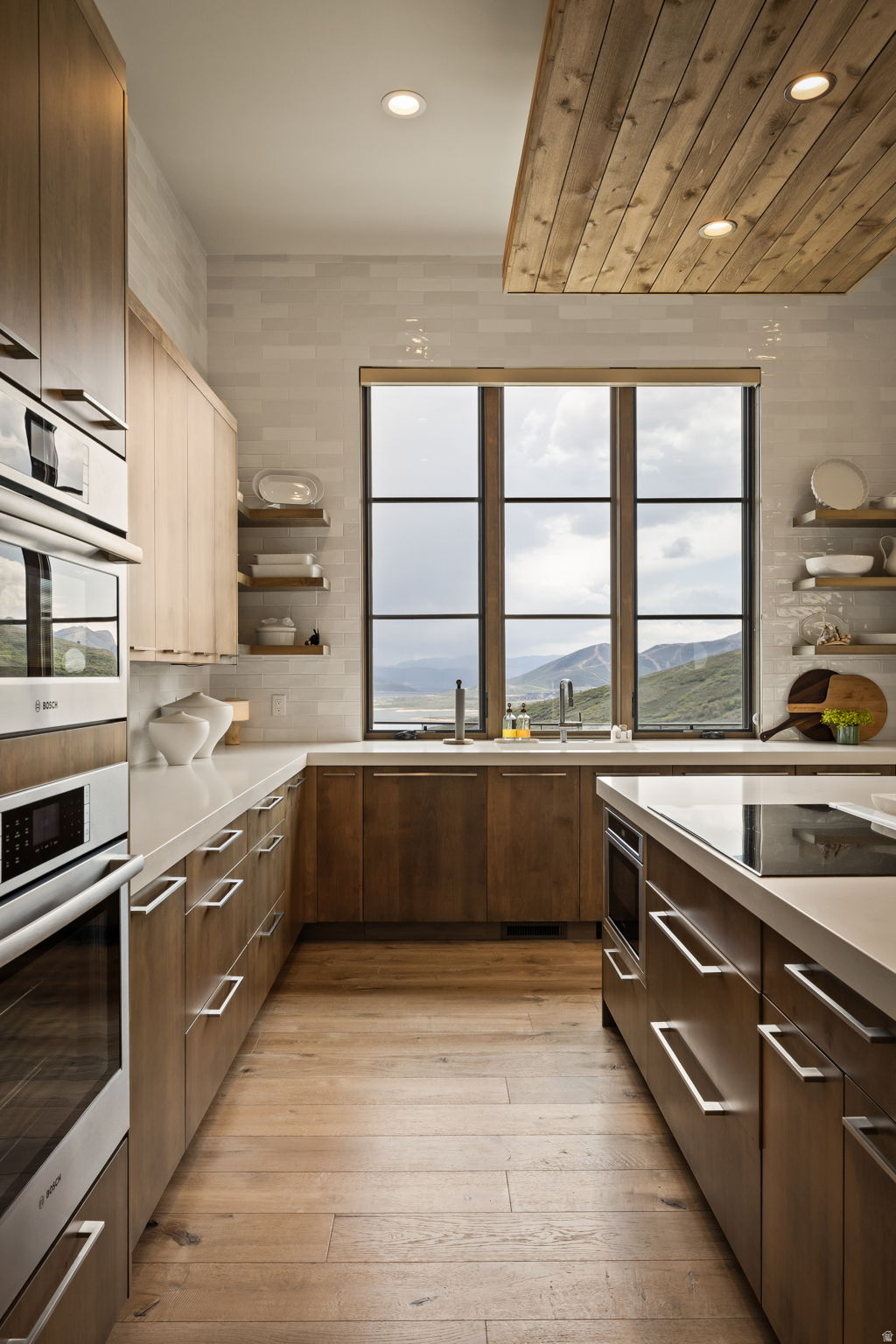 DEER VISTA - Residential