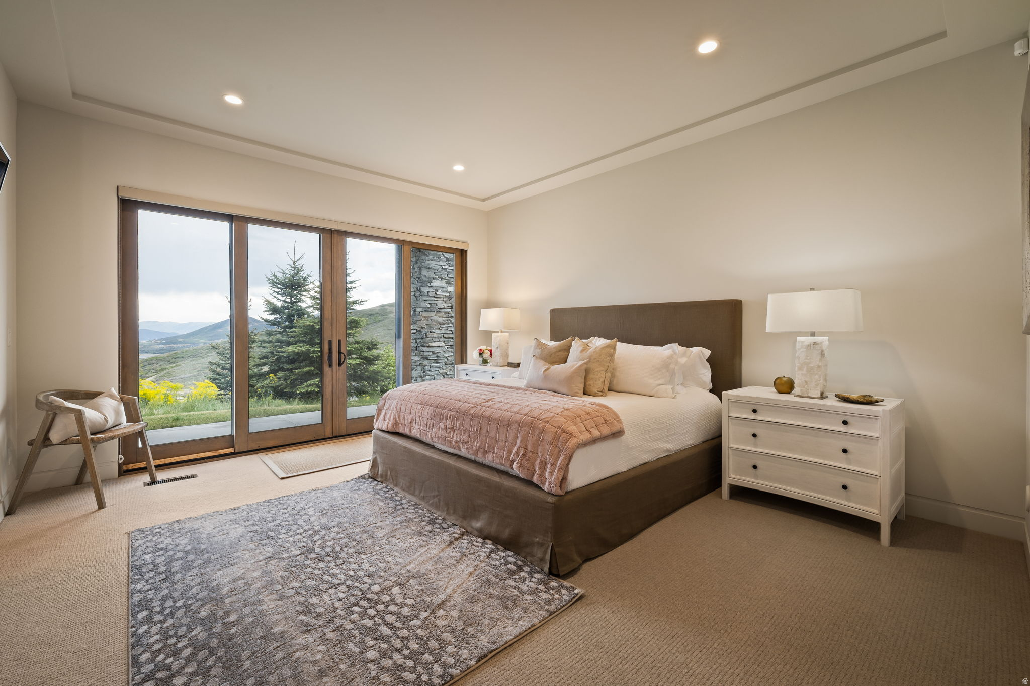 DEER VISTA - Residential