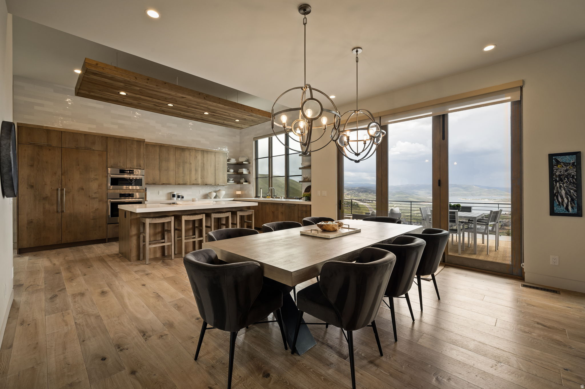 DEER VISTA - Residential