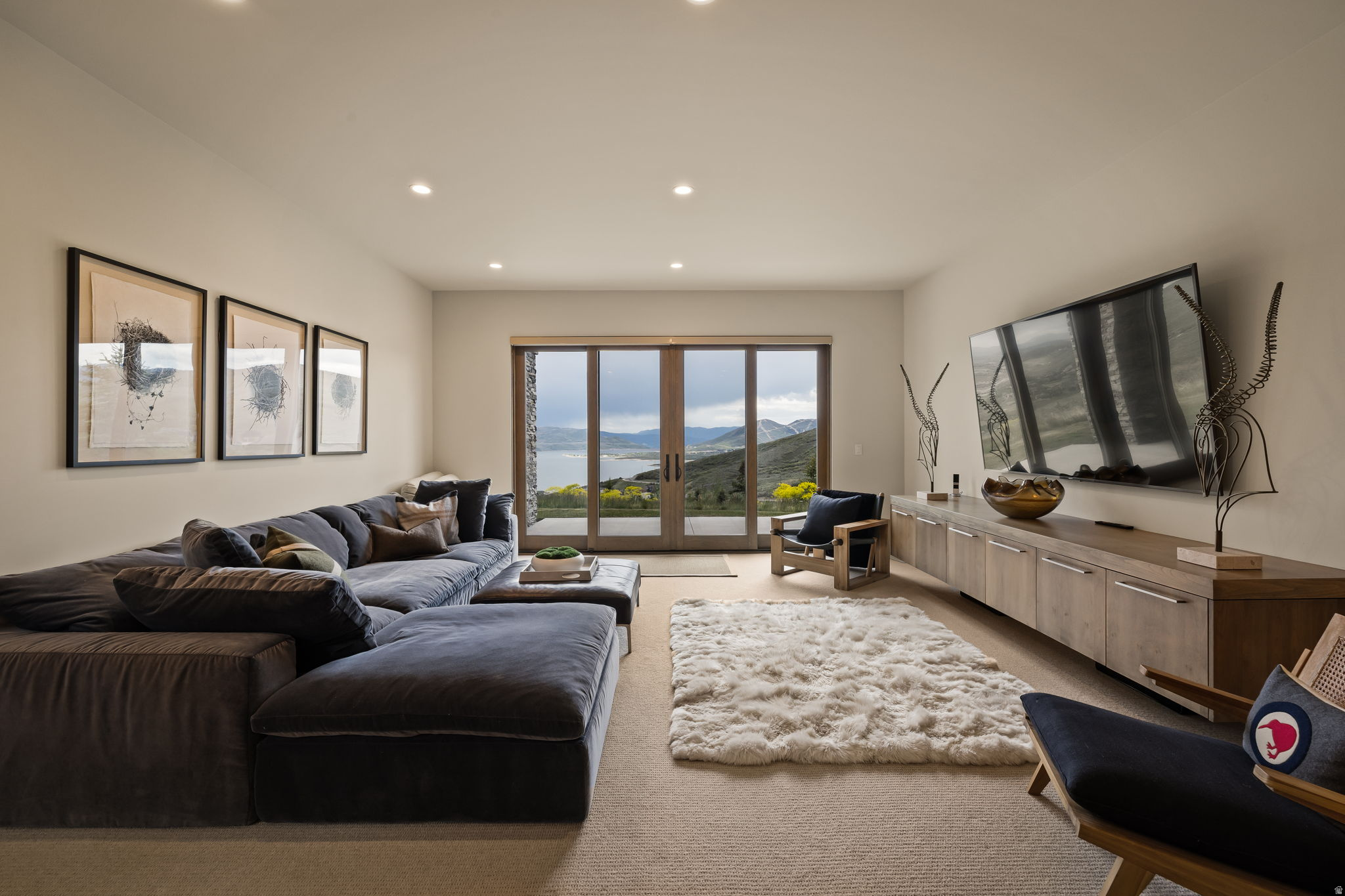 DEER VISTA - Residential