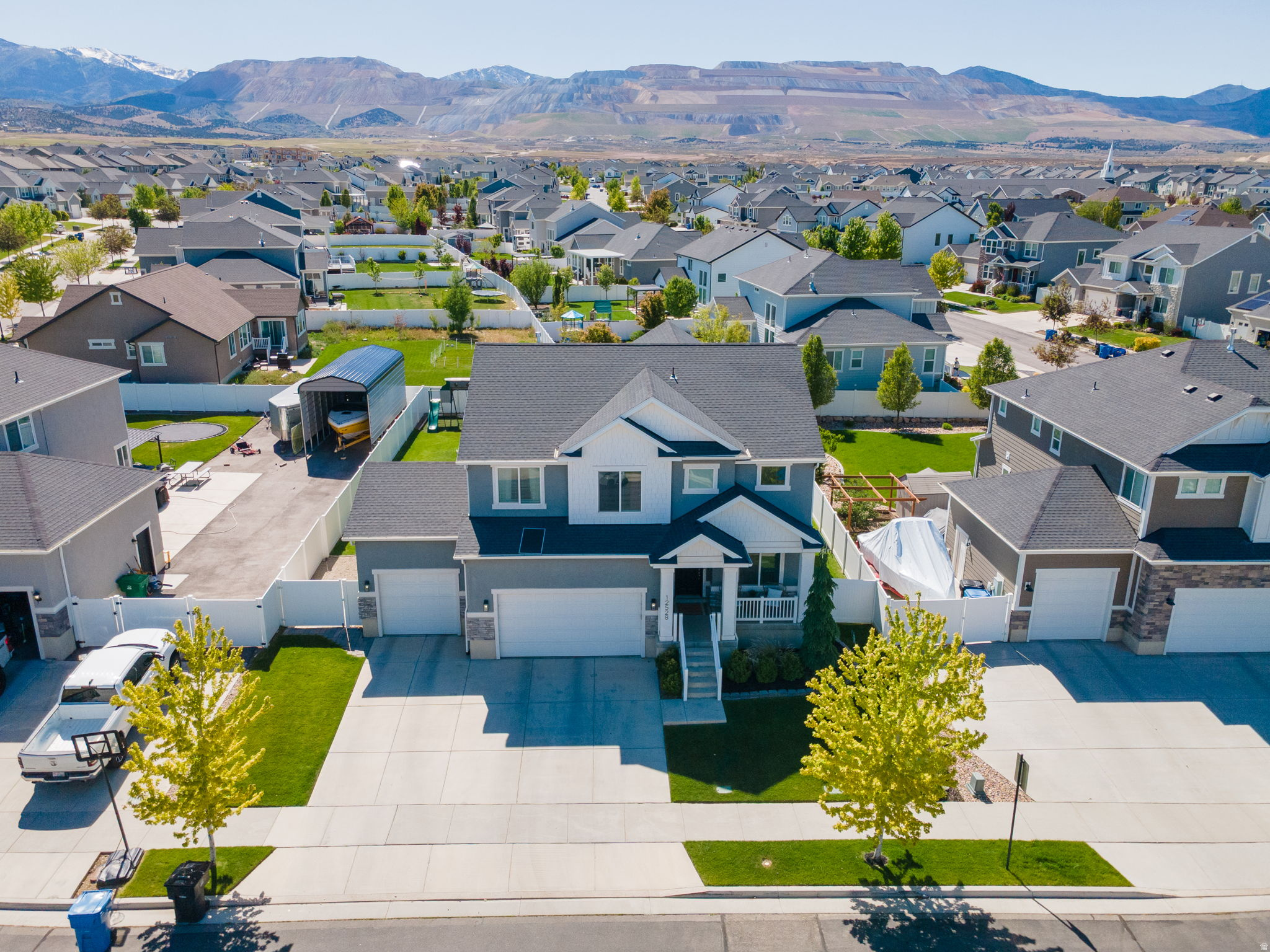 CREEK RIDGE - Residential
