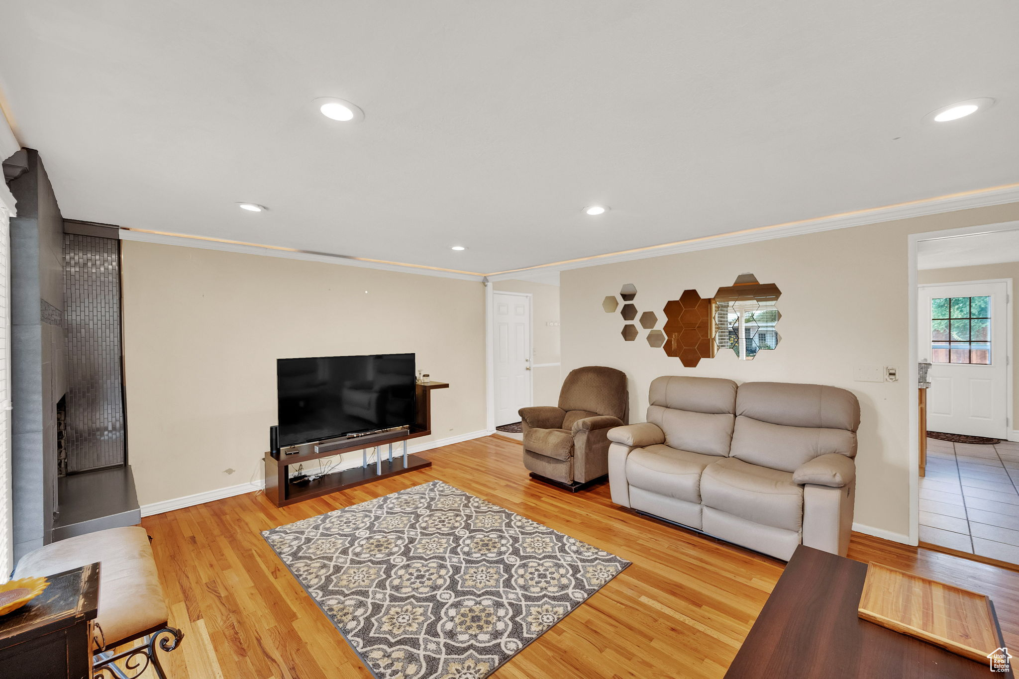 WHITE CITY - Residential