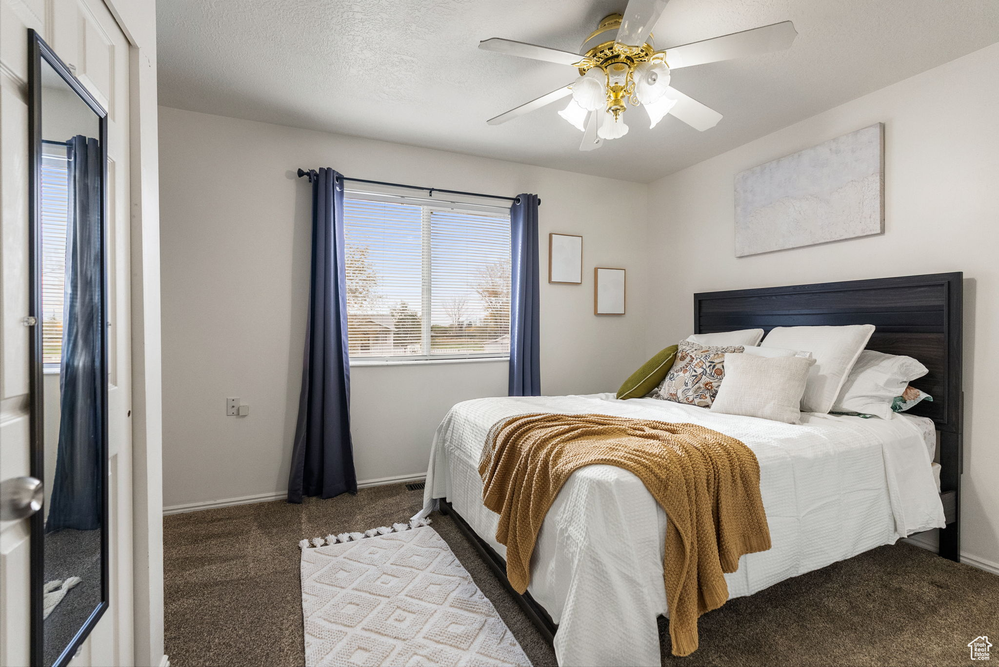 SUNSET MEADOWS - Residential