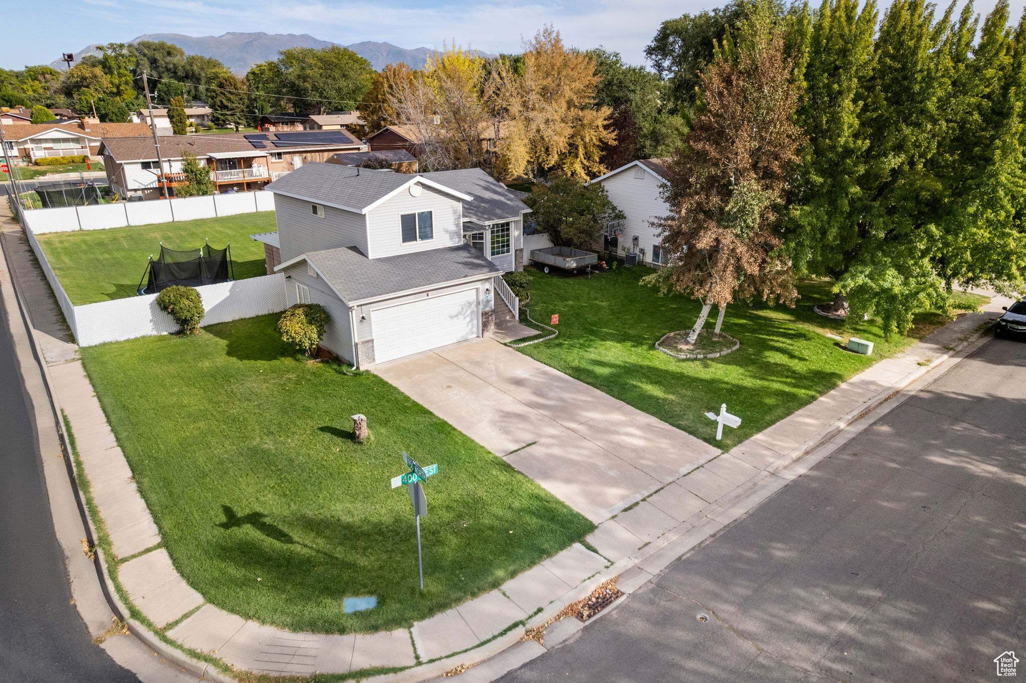 SUNSET MEADOWS - Residential